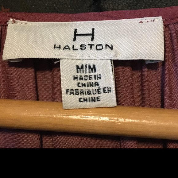 H Halston Primrose Red Pleated Pintuck Tunic Blouse - Picture 6 of 11